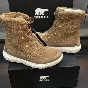 SOREL EXPLORER II JOAN COZY BOOTS  IN DELTA /FAWN SIZE 6 NEW IN BOX!